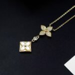 LOUIS VUITTON Color Blossom M Star Multi-Motif Pendant - Image 4